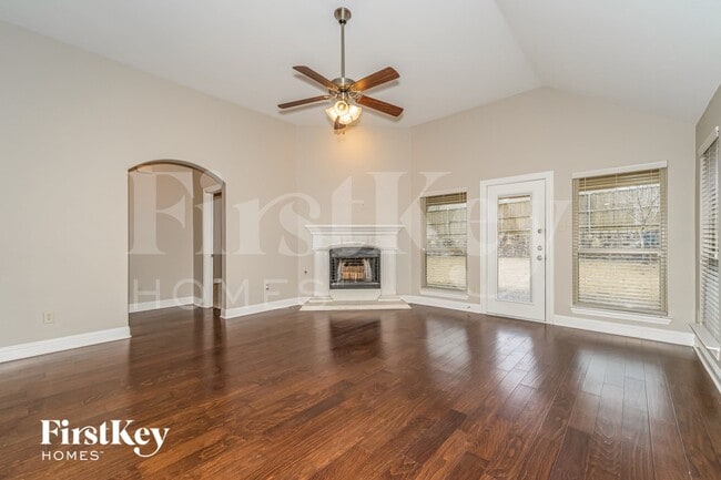 Photo - 151 Charleston Ln