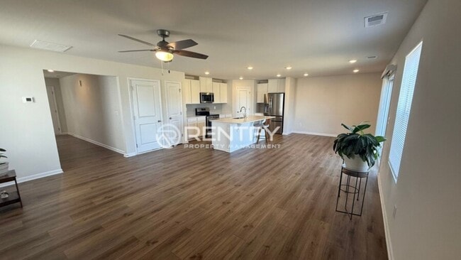 Photo - 2802 Legacy Rdg Ln