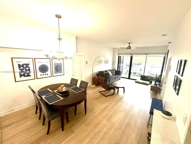 Photo - 20505 E Country Club Dr Unidad 132 Rental