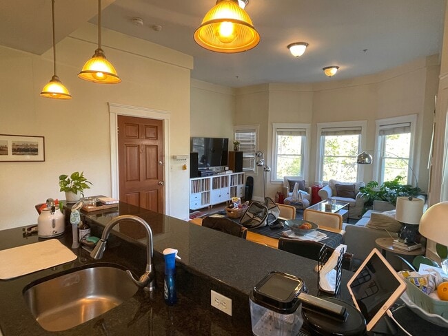 Photo - 6 Giles Park Unit 1