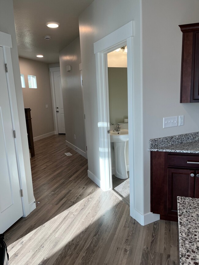 Photo - 4672 Alder Dr
