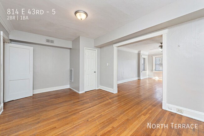 Photo - 814 E 43rd-5 Unidad 5