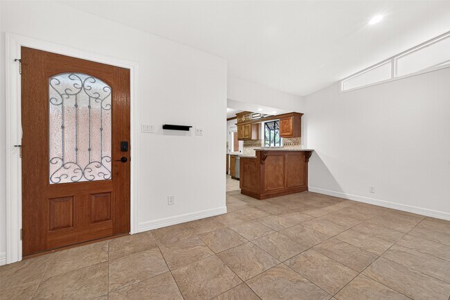 Photo - 5422 Hummingbird St