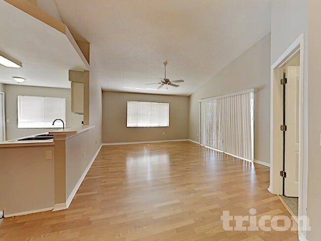 Photo - 308 Sonoma Dr