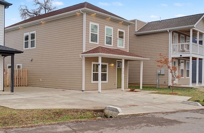 Photo - 2140 18th Ave N