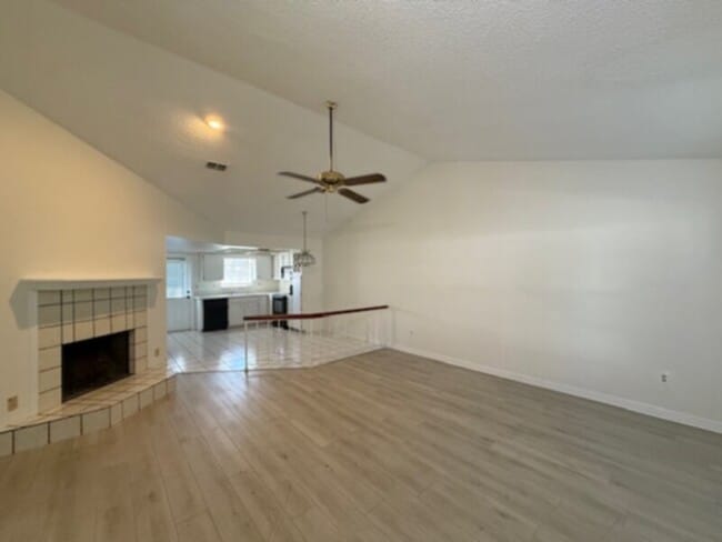 Photo - 2 Bedroom w/ Fireplace- Water & Lawn C...