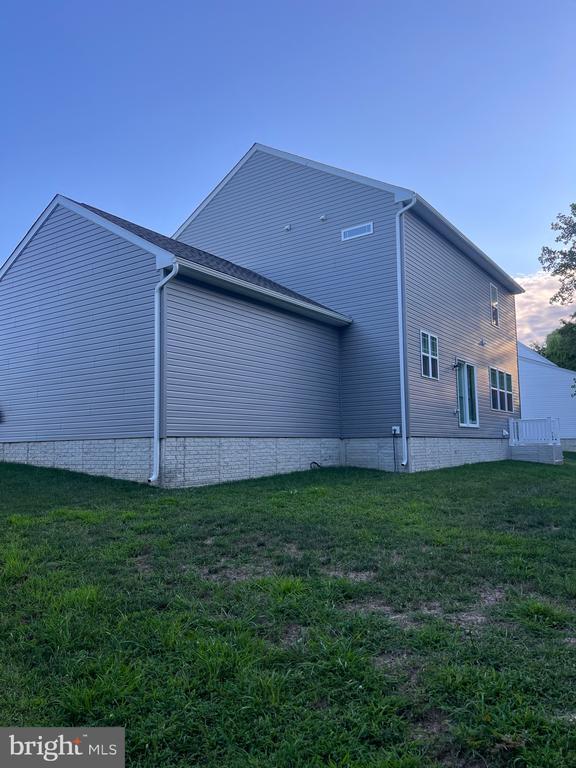 Building Photo - 178 N Regulator Dr