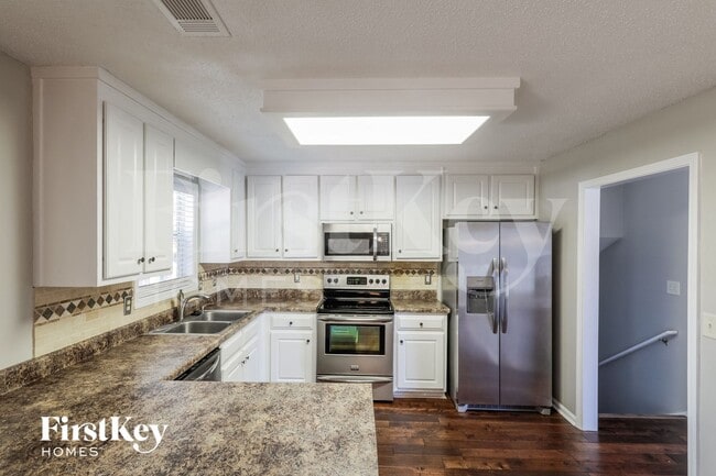 Photo - 453 Jasmine Dr