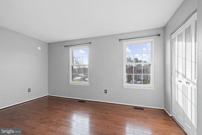 Photo - 6234 Ducketts Ln