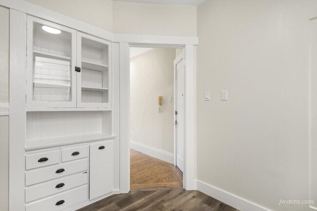 Photo - 4320 California St Unit J-3