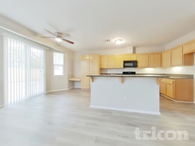 Photo - 733 Pino Ave