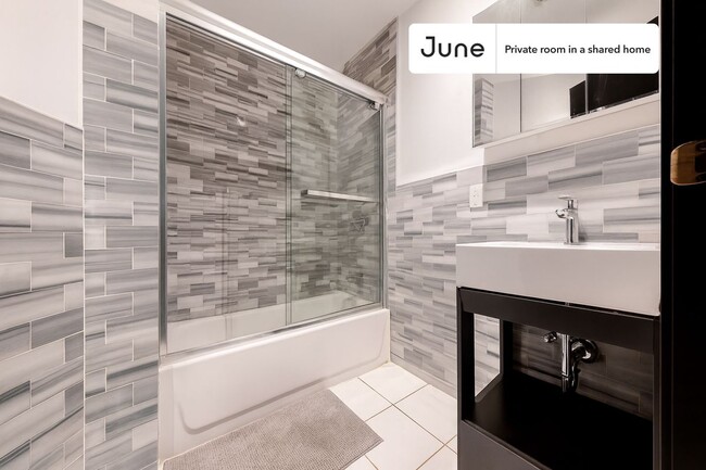 Photo - Room in Shared 5 bed/2 bath home Unidad E