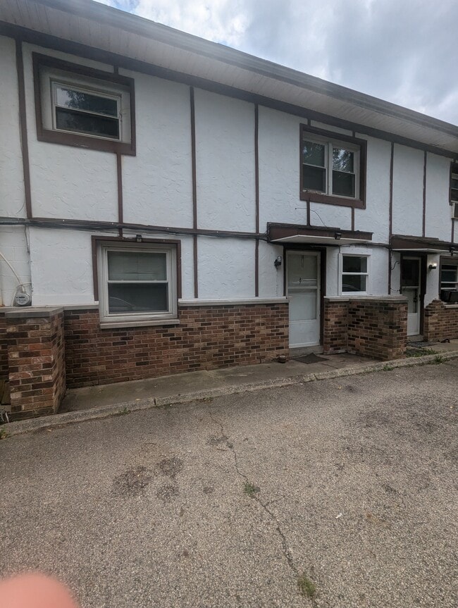 Photo - Voyager Apartments