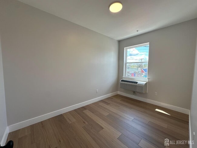 Photo - 213 French St Unidad 4