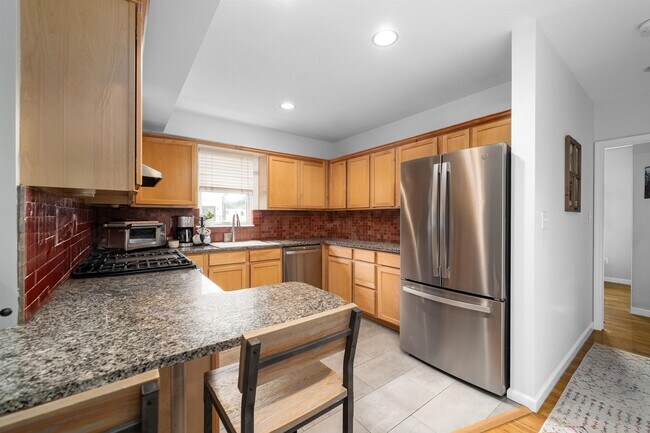Photo - 536 Grand St Unit 403