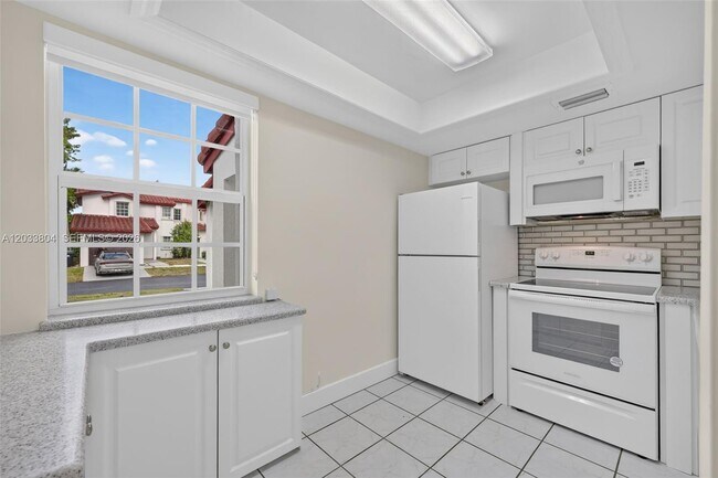 Photo - 20759 SW 83rd Ave