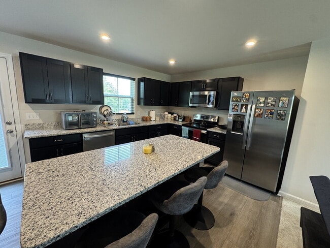 Photo - 4 bedroom, 2.5 baths in a Seneca neighborhood