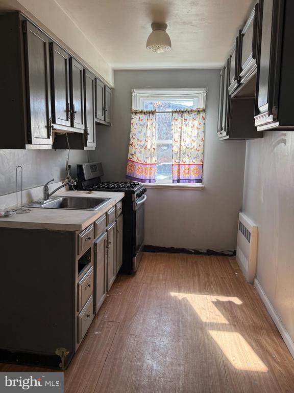 Photo - 557 Wiltshire Rd