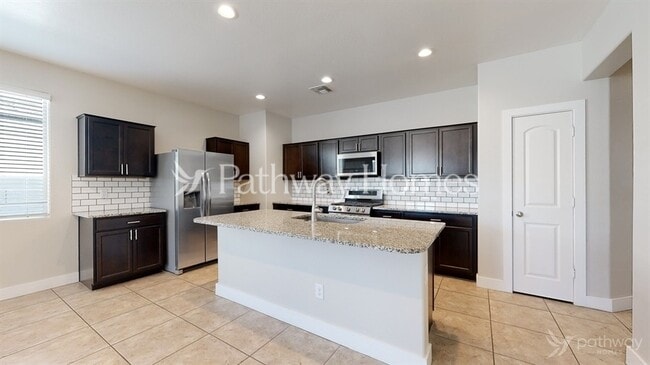 Photo - 30995 W Whitton Ave