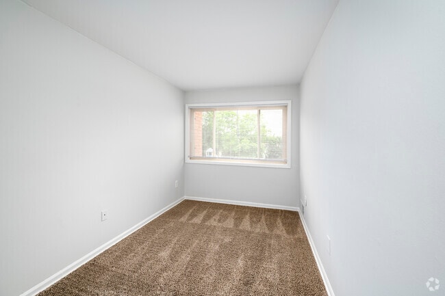 2BR, 1BA – 760SF - Bedroom