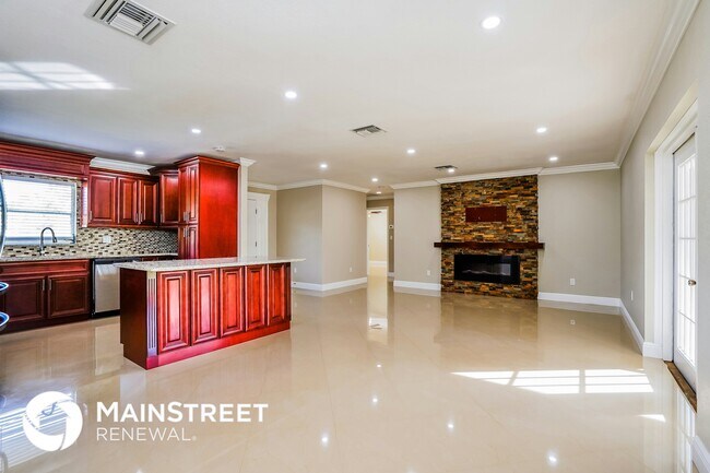 Photo - 300 East 10th Street