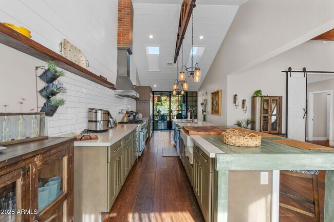 Photo - 4402 E Turney Ave