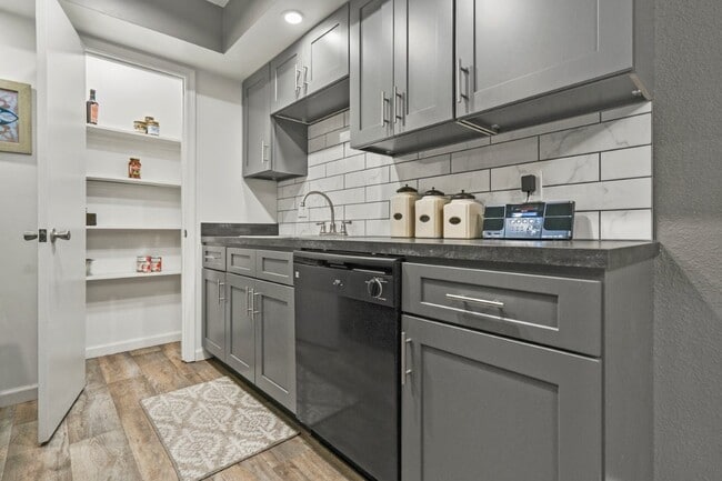 Photo - Canterbury Green