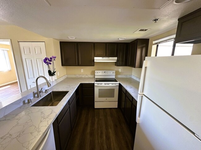 Photo - Lovely One Bedroom Condo in Novato