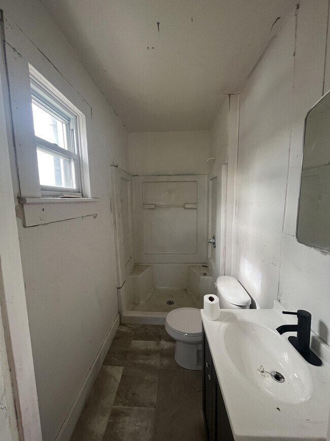 631 S 7th St Rental For Rent in Coshocton, OH