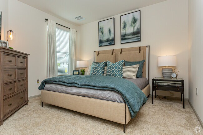 2 BR, 2 BA - 1170 SF
