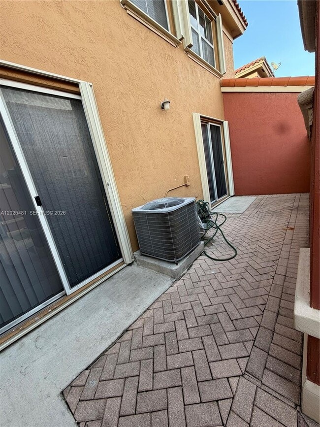 Photo - 6202 NW 115th Pl