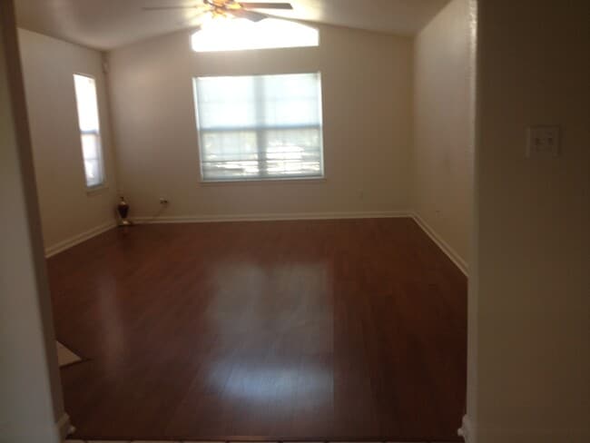 Photo - Nice Home for rent in great neighborhood