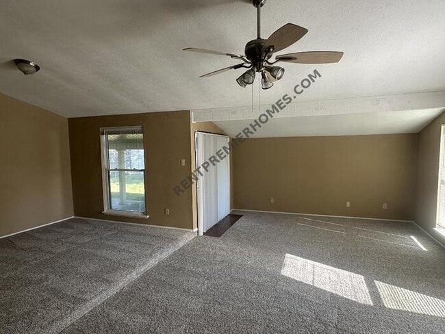 Photo - 4513 Freeport Dr