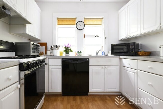 17 Channing St Unit 1