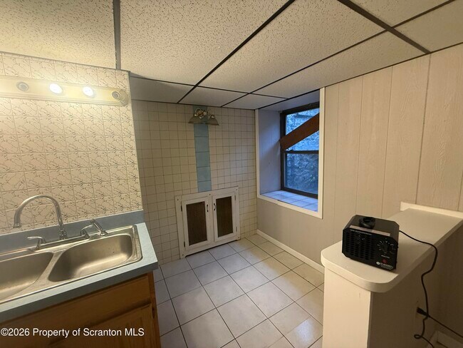 Photo - 1301 Main St