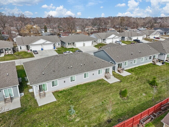 Photo - 4461 Lower Beaver Rd