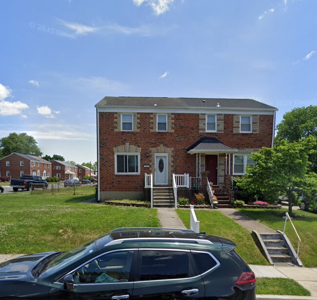 Photo - 211 Lyndale Ave Townhome