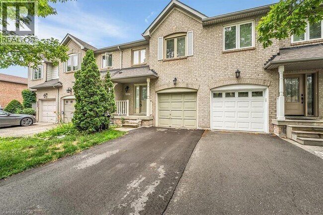 Photo - 2260 Arbourview Dr
