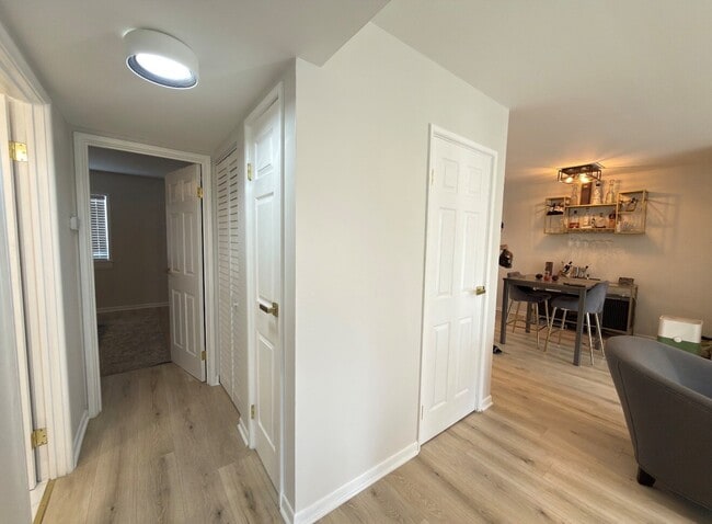 9416 Bay Colony Dr