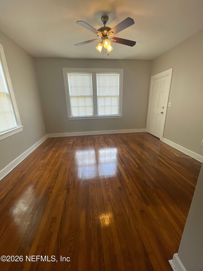 Photo - 2752 Herschel St Unit 2