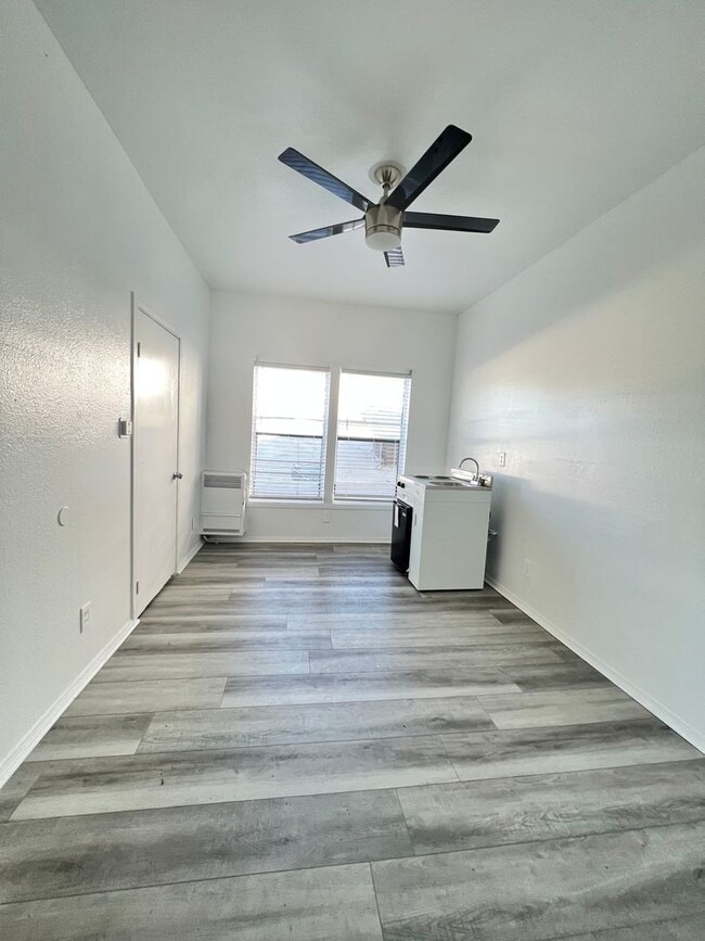 Adams Hill Lofts