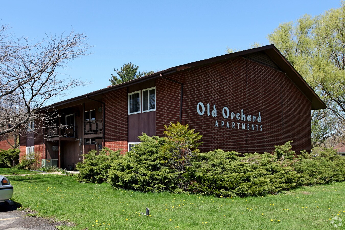 Old Orchard Apartments - Old Orchard Apartments