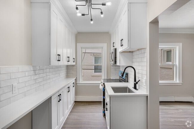 Interior Photo - Archwood Manor Rental