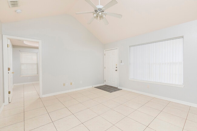 Photo - 1702 Tierra Dulce Dr Unit B