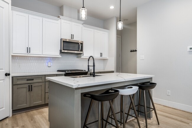 Photo - 5355 Creekmont Oaks Ln