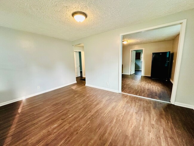 Photo - 2BR off Taylor Blvd with open floor plan *...