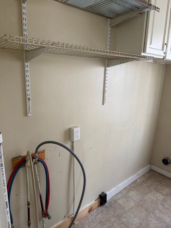 Photo - 13 Moores Ct Unit 1