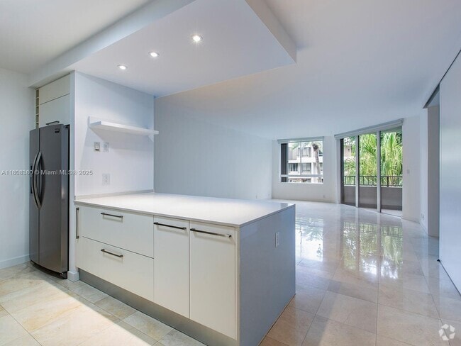 Building Photo - 121 Crandon Blvd Unit 252 Rental