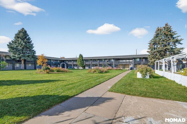 Photo - 1865 Fenton St