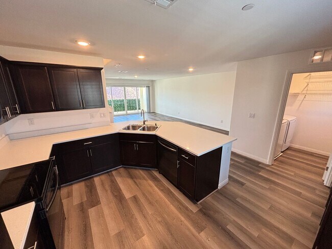 Photo - Beautiful 3Bed/3Bath Townhome located in E...